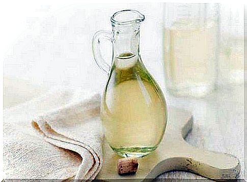 White vinegar on the list of natural remedies for scabies