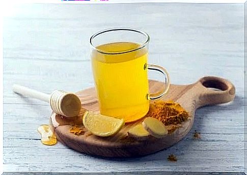 The benefits of turmeric tea with lemon