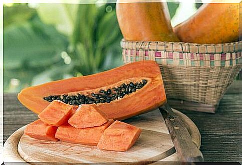 Papaya added to kiwi smoothies