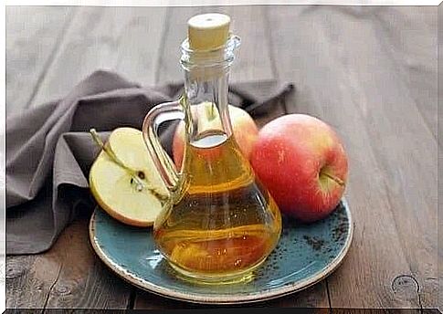 Remedies for regulating menstruation with apple cider vinegar