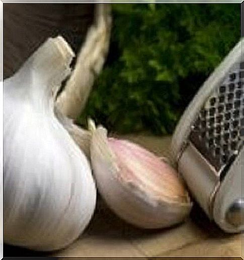 Natural decrease in blood pressure with garlic