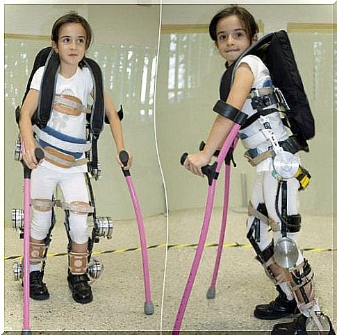 This exoskeleton for paraplegic children could help them walk