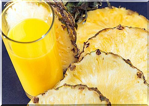 Detoxification of the intestines with pineapple