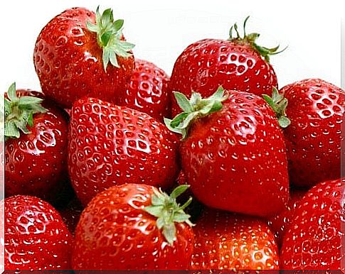 Natural remedies for strawberry freckles