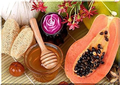 Remedies against blackheads with papaya