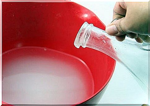 Eliminate negative energies from the house with vinegar