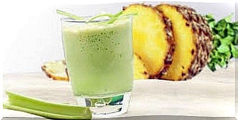 This smoothie with pineapple and celery helps you lose weight