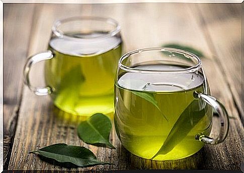 An anticancer diet includes green tea